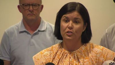 New alcohol restrictions announced for Alice Springs after PM's visit amid crime spike, review to reconsider wider bans