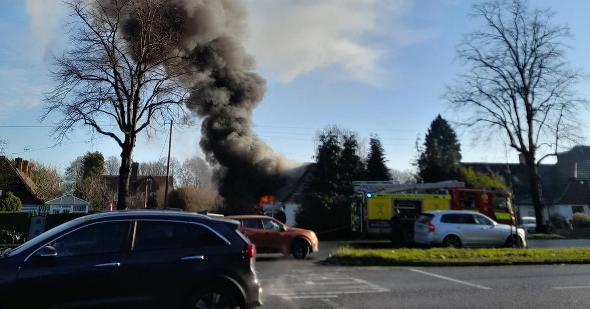 Fire service called to bungalow fire in Nottingham