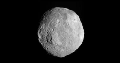 Asteroid rocketing through space at 33,000mph will 'just miss' Earth