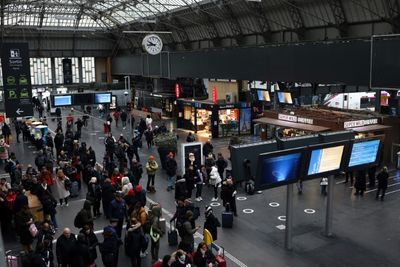 Busy Paris rail station shut after arsonists wreck cables