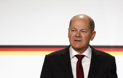 Germany to send Leopard tanks to Ukraine - source
