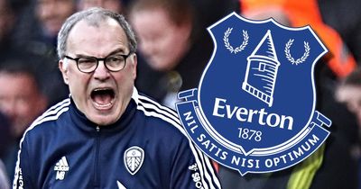 Marcelo Bielsa is 'exactly what Everton need' but one major issue could stop him becoming manager