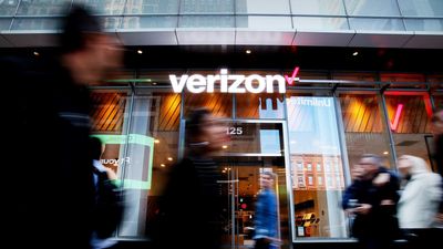 Verizon Stock Chart Provides Clear Range After Mixed Earnings