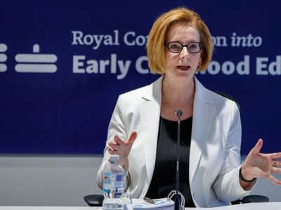 Gillard opens SA's early education inquiry