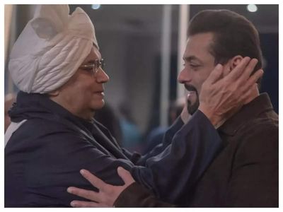 Subhash Ghai thanks Salman Khan for attending his birthday bash: 'Proud of you being such a good human being' - See photos