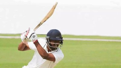 Ranji Trophy: Rohit, Chandan steady Hyderabad