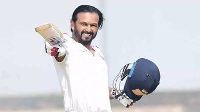 Ranji Trophy: Kedar ton puts Mumbai on the back foot