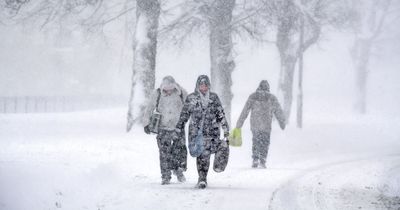 UK weather forecast: Exact day heavy snow to return with 15cm falling in -8C Arctic blast