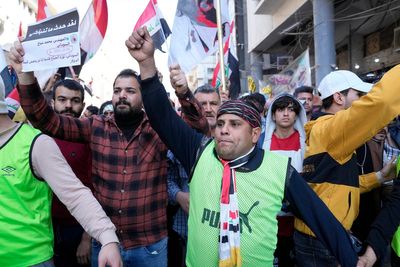 Hundreds in Baghdad protest devaluation of Iraq's currency
