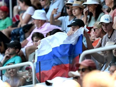 Djokovic's dad poses with pro-Russia fans