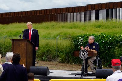 ‘Colossal Waste of Money’: Texas Nears $1 Billion in Border Wall Contracts