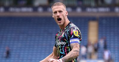 Dan Bentley delivers classy farewell to Bristol City fans as he signs for Wolves