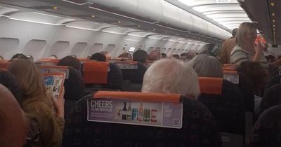 Bristol Airport passengers 'stuck on planes' after lights failure chaos