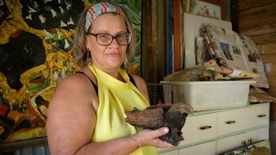 Wild clay found in Queensland town of Mount Morgan used to make pottery