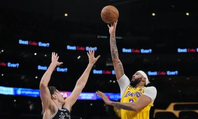 Lakers player grades: L.A. wins in Anthony Davis’ return