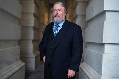 After 45 years on the Hill, David Carle has seen it all - Roll Call