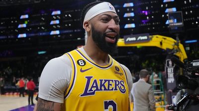 Anthony Davis Return Takes Pressure Off LeBron, Lakers