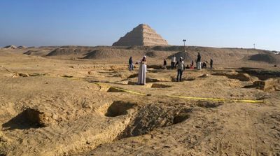 Egypt Unveils Tombs, Sarcophagus in New Excavation