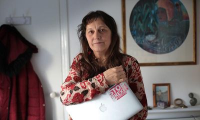 Visitor to UK parliament made to cover ‘stop Brexit’ sticker on laptop