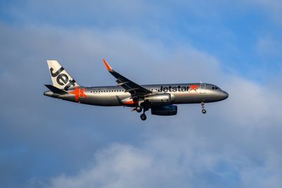Hundreds of Jetstar passengers stranded at Japanese airport for 40 hours