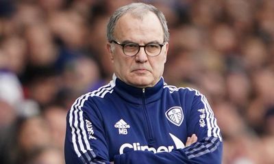 Bielsa arrives in England as Moshiri tries to convince him to take Everton job