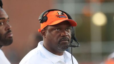Ex-NFL Running Back Wheatley Hired as Wayne State Coach