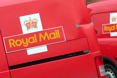 Royal Mail letter delays ‘blight Christmas for third year running’