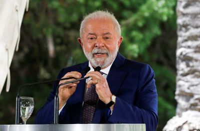 Lula calls on France's Macron to attend summit of Amazon countries
