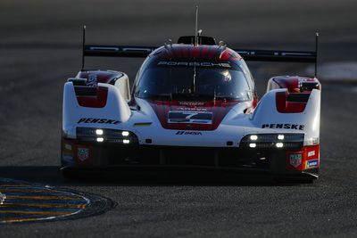 Rolex 24: Porsche leads Acura in night practice at Daytona