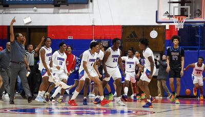 Curie shocks top-ranked Simeon on a game-winning shot by Carlos Harris: ‘I was kind of nervous’