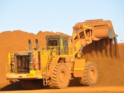 Fortescue lifts shipments of iron ore