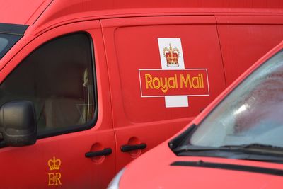 Royal Mail post delays ‘blight Christmas for third year running’