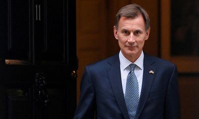 Jeremy Hunt ‘not even trying’ to settle NHS pay dispute, says Unison – as it happened