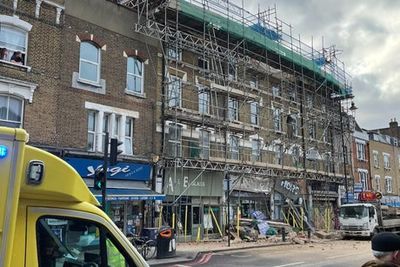 Chaos after ‘partial building collapse’ in Stoke Newington