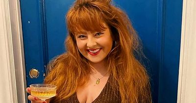 Woman dates men based on how close they live to her favourite food spots