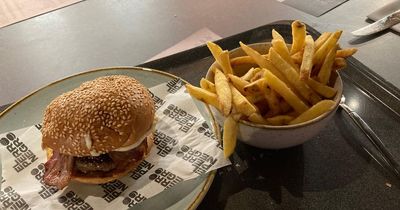 We tried El Perro Negro's 'Best Burger in UK' winner and can see why it took crown