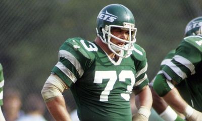 Joe Klecko named winner of Maxwell Football Club Legends Award