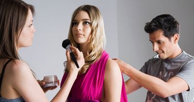 Model shares sneaky 'tricks' brands use to make products look better in adverts