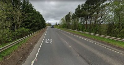 Driver 'narrowly misses' police officers directing traffic on busy Ayrshire road