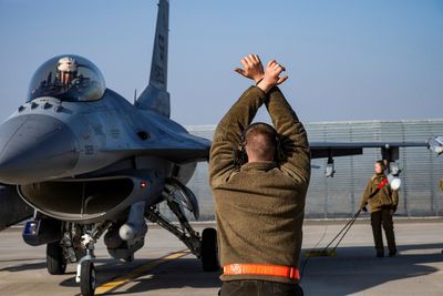 Ukraine says pilots would need six months for F-16 combat training