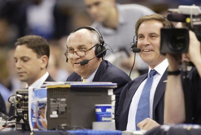 Jim Nantz pays tribute to CBS colleague Billy Packer during Friday’s coverage of Farmers Insurance Open