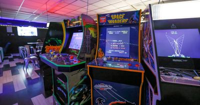 Arcade worker's little known hack for winning on the claw machine