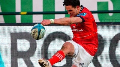 Joey Carbery inspires Munster to URC bonus-point win at Treviso