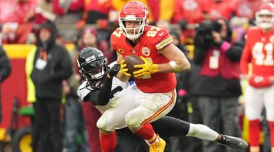 Travis Kelce Questionable After Reportedly Tweaking Back in Practice