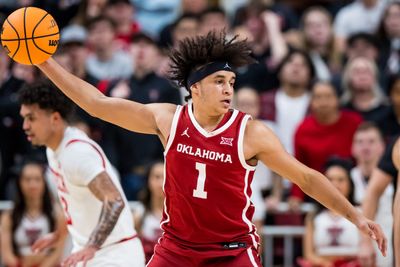 Oklahoma’s Jalen Hill slammed down a supersonic poster dunk on Alabama star Brandon Miller