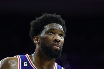 Embiid leads 76ers past Jokic's Nuggets