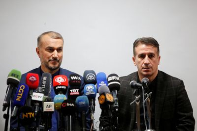 Iran says embassy attack should not affect Azerbaijan relations