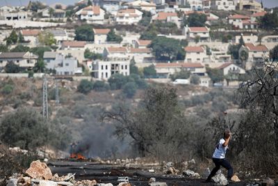 Israeli guards kill Palestinian near West Bank settlement