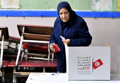 Tepid turnout as Tunisians vote on toothless parliament