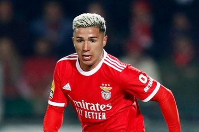 Chelsea restart negotiations to sign Enzo Fernandez with plan to offer above Benfica star’s release clause